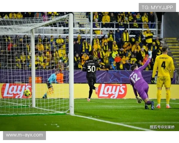 米雷蒂单刀破门瞬间，斯帕莱蒂场边振臂高呼